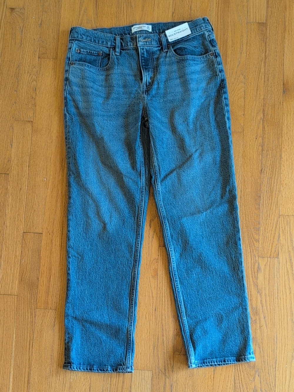 NWT, Abercrombie & Fitch Womens Straight Leg Jeans in Blue Wash, 30 waist